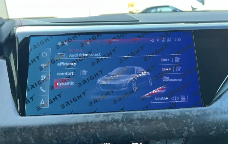audi-e-tron-gt-2021-11-multymedia
