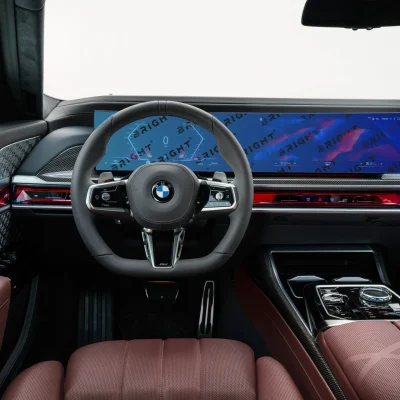 bmw-7-2022-30-1-panel-pryladiv
