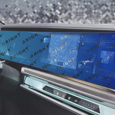 bmw-i7-2022-30-1-panel-pryladiv