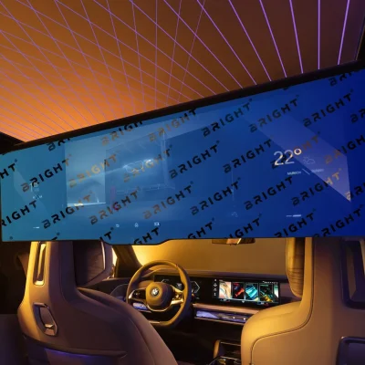bmw-i7-2022-33-9-zadniy-monitor