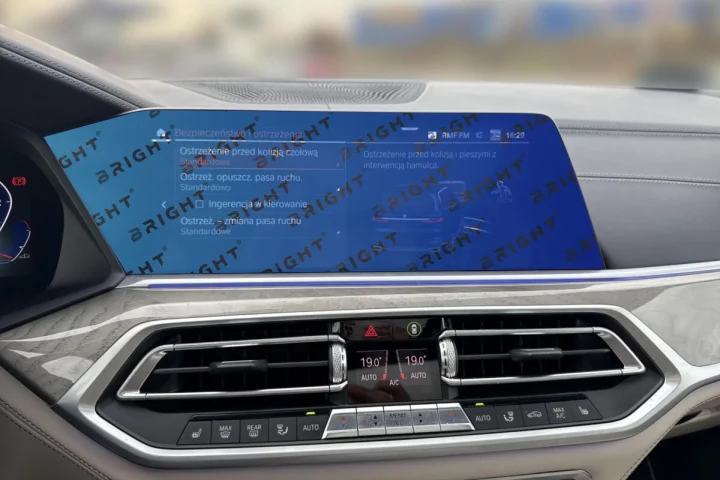 bmw-x7-2019-2022-17-4-multymedia