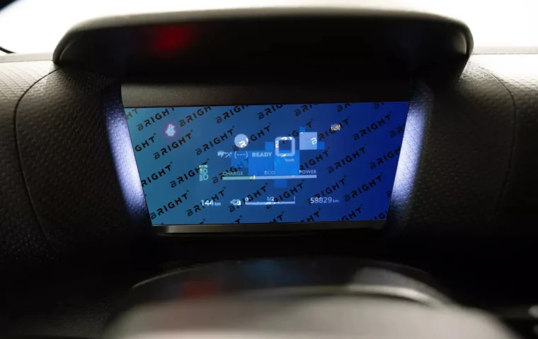 citroen-c4-2020-2024-8-6-panel-pryladiv