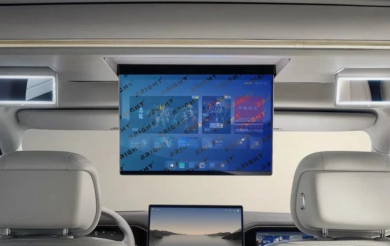 denza-n9-2025-19-zadniy-monitor