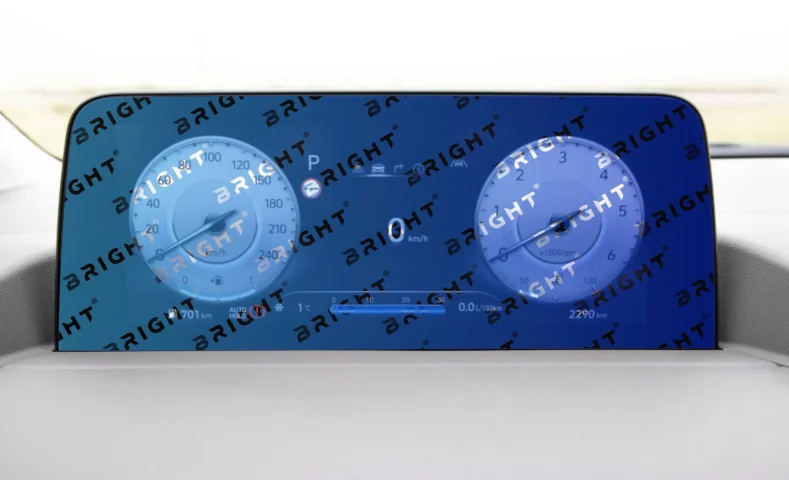 hyundai-staria-2021-13-panel-pryladiv