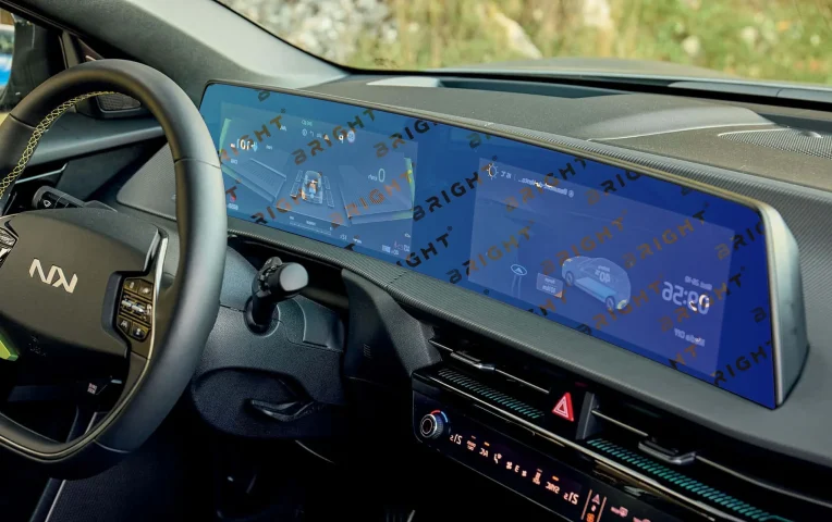 kia-ev6-2022-31-1-panel-pryladiv