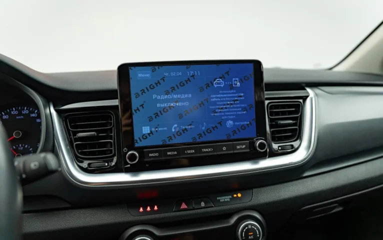 kia-stonic-2022-8-9-multymedia