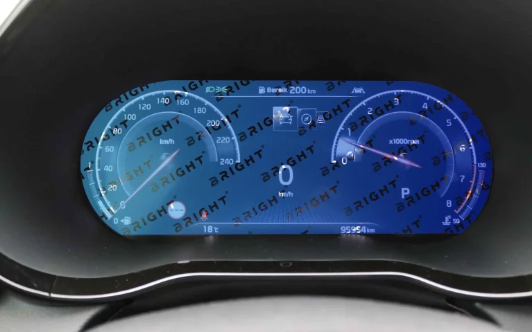 kia-xceed-2019-12-7-panel-pryladiv