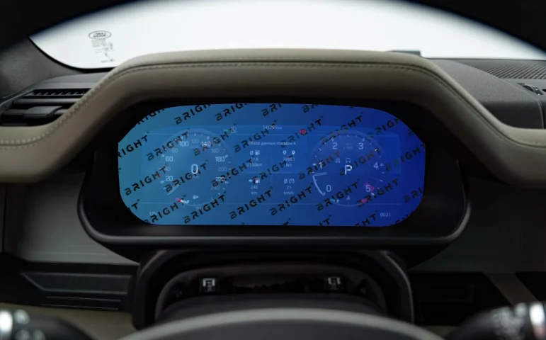 land-rover-defender-2020-14-3-panel-pryladiv