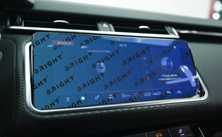 land-rover-range-rover-velar-2020-2023-11-7-multymedia