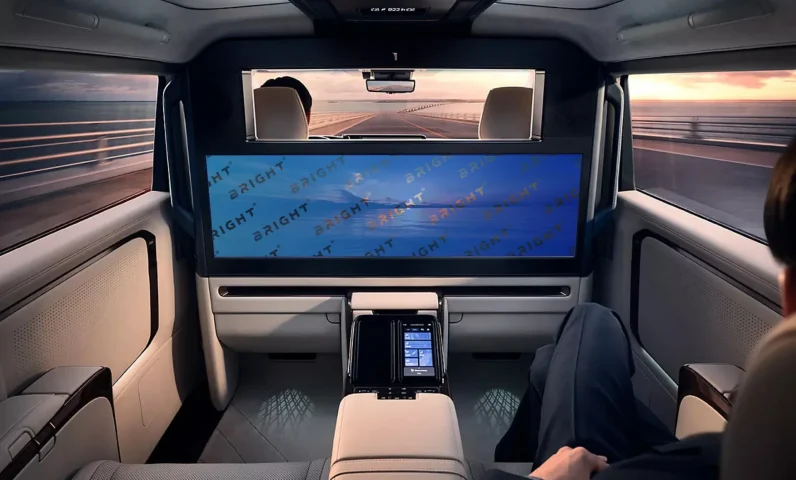 lexus-lm-2023-47-7-zadnii-monitor
