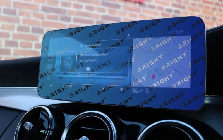 mercedes-benz-c-class-2018-2020-12-1-multymedia