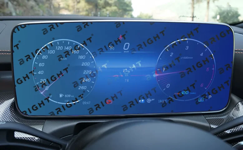mercedes-benz-c-class-2021-14-4-panel-pryladiv