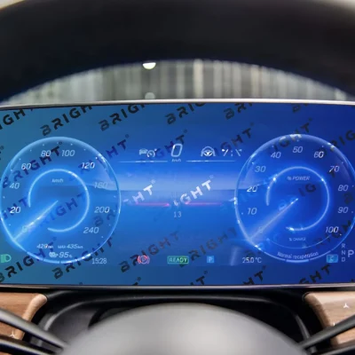 mercedes-benz-eqe-2022-14-5-panel-pryladiv