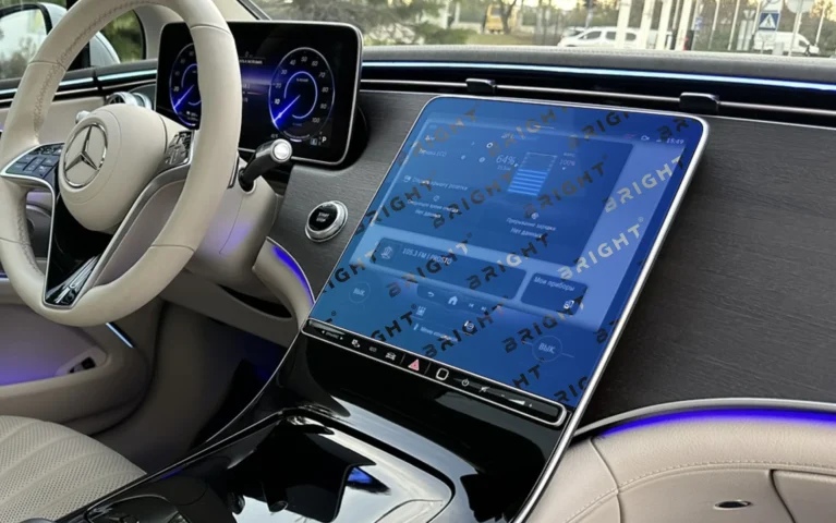 mercedes-benz-eqs-2022-14-multymedia