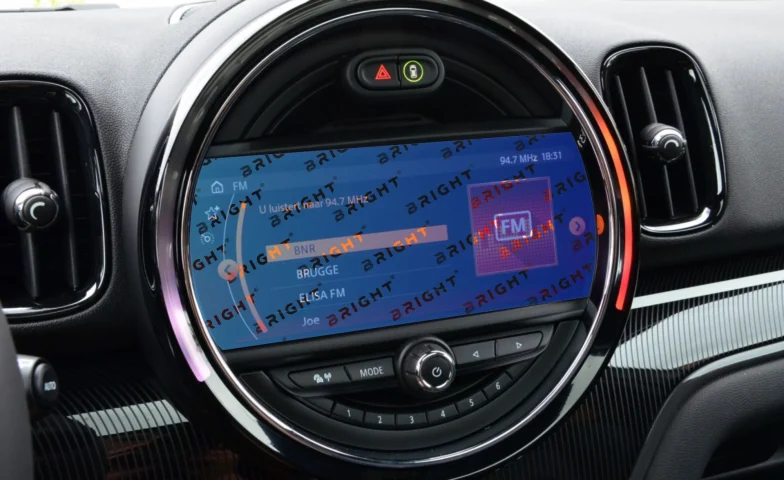 mini-countryman-2017-2020-8-7-multymedia