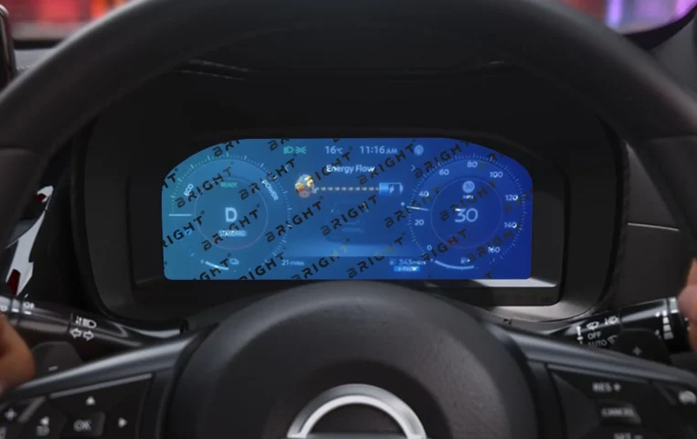 nissan-juke-2024-12-1-panel-pryladiv