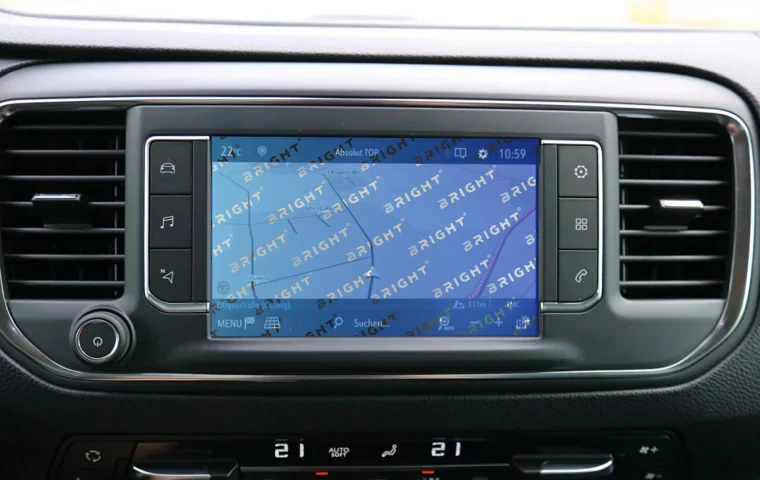 opel-zafira-life-2019-2023-6-9-multymedia