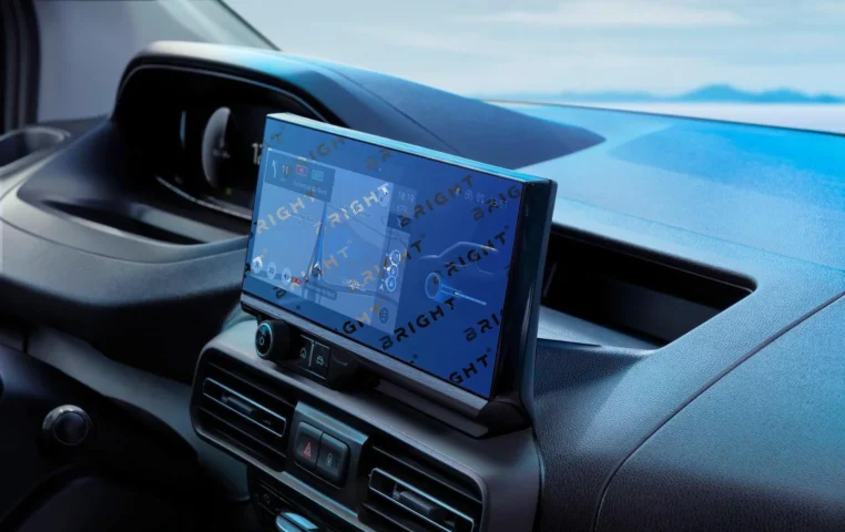 peugeot-partner-2024-11-1-multymedia