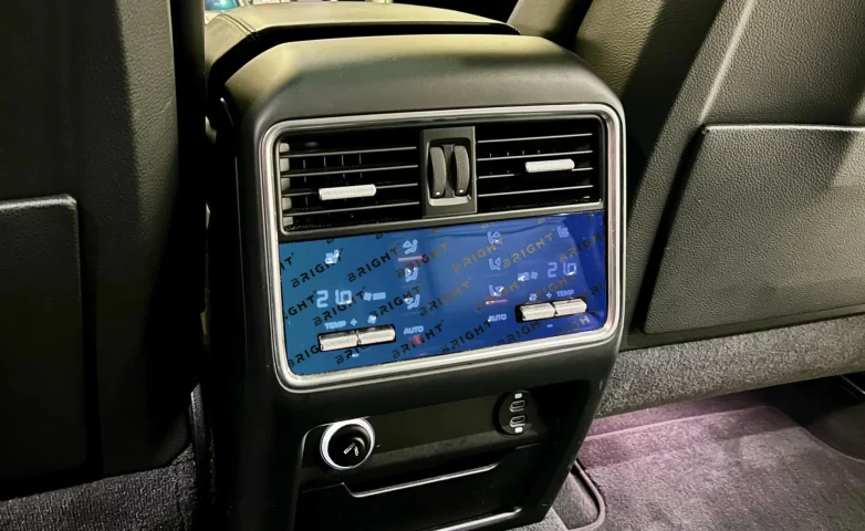 porsche-cayenne-2018-2022-8-6-zadnii-klimat-kontrol