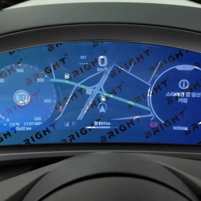 porsche-macan-electric-2024-15-2-panel-pryladiv