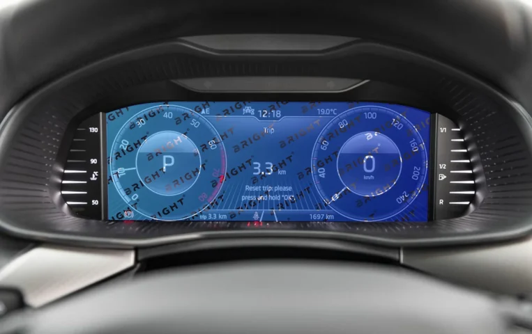 skoda-kamiq-2023-9-9-panel-pryladiv