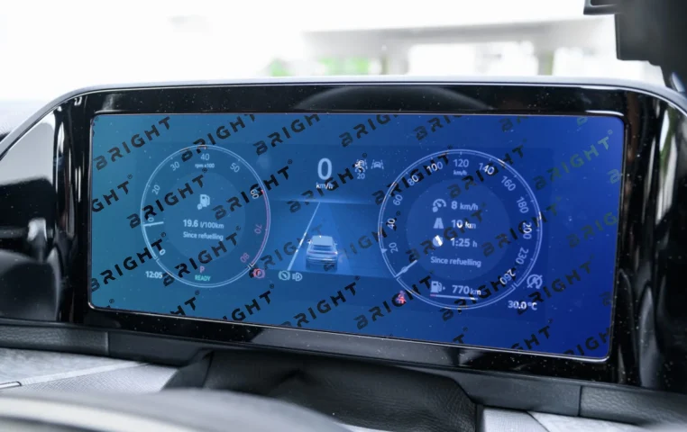 skoda-kodiaq-2024-13-panel-pryladiv