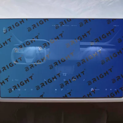 tesla-x-plaid-2023-17-8-multymedia
