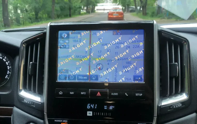 toyota-land-cruiser-200-2017-2021-9-multymedia