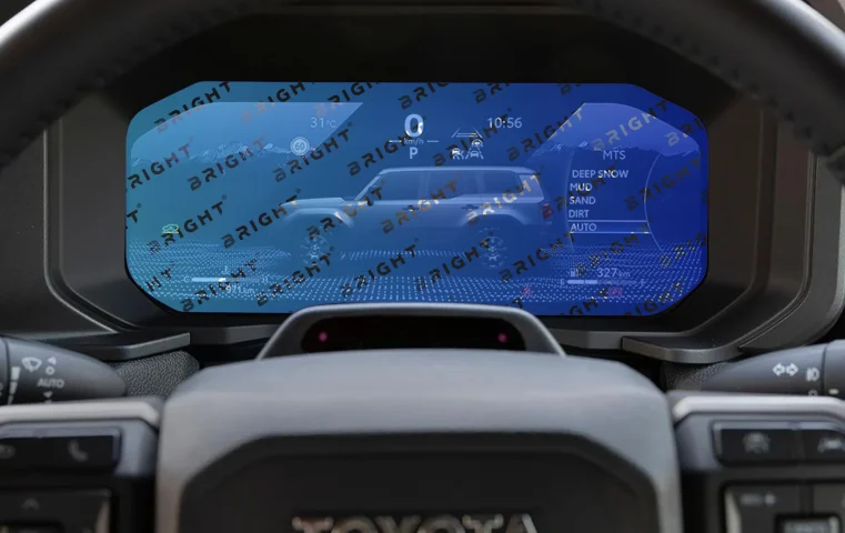 toyota-prado-2024-12-4-panel-pryladiv