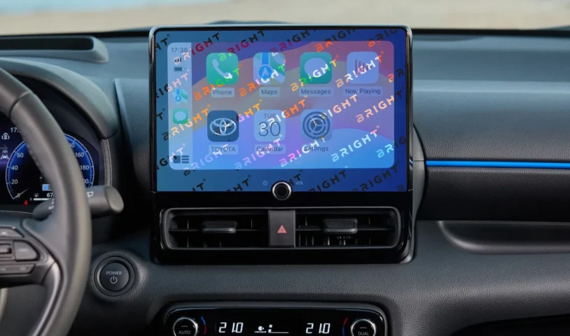 toyota-yaris-2024-12-multymedia
