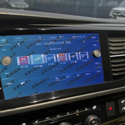 volkswagen-caravelle-2020-2024-10-8-multymedia-v1