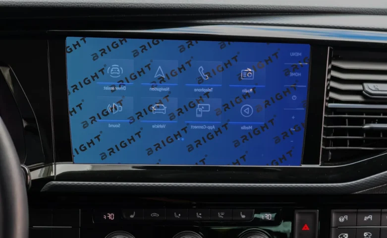 volkswagen-caravelle-2020-2024-11-3-multymedia-v2