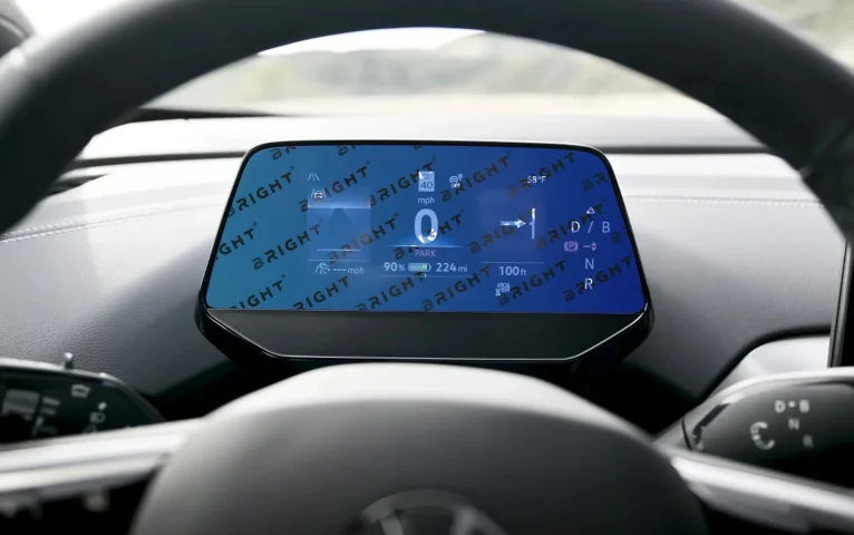 volkswagen-id5-2022-8-7-panel-pryladiv