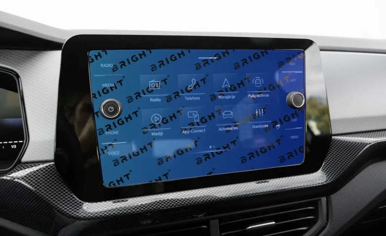 volkswagen-t-cross-2022-10-9-multymedia
