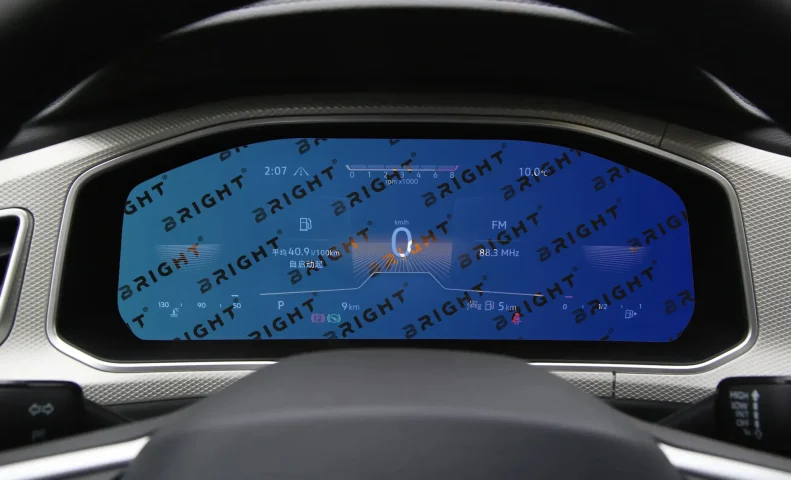 volkswagen-t-roc-2021-12-7-panel-pryladiv