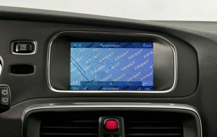 volvo-v40-2012-2019-6-8-multymedia